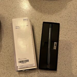 Dell Latitude Stylus in Black and Silver